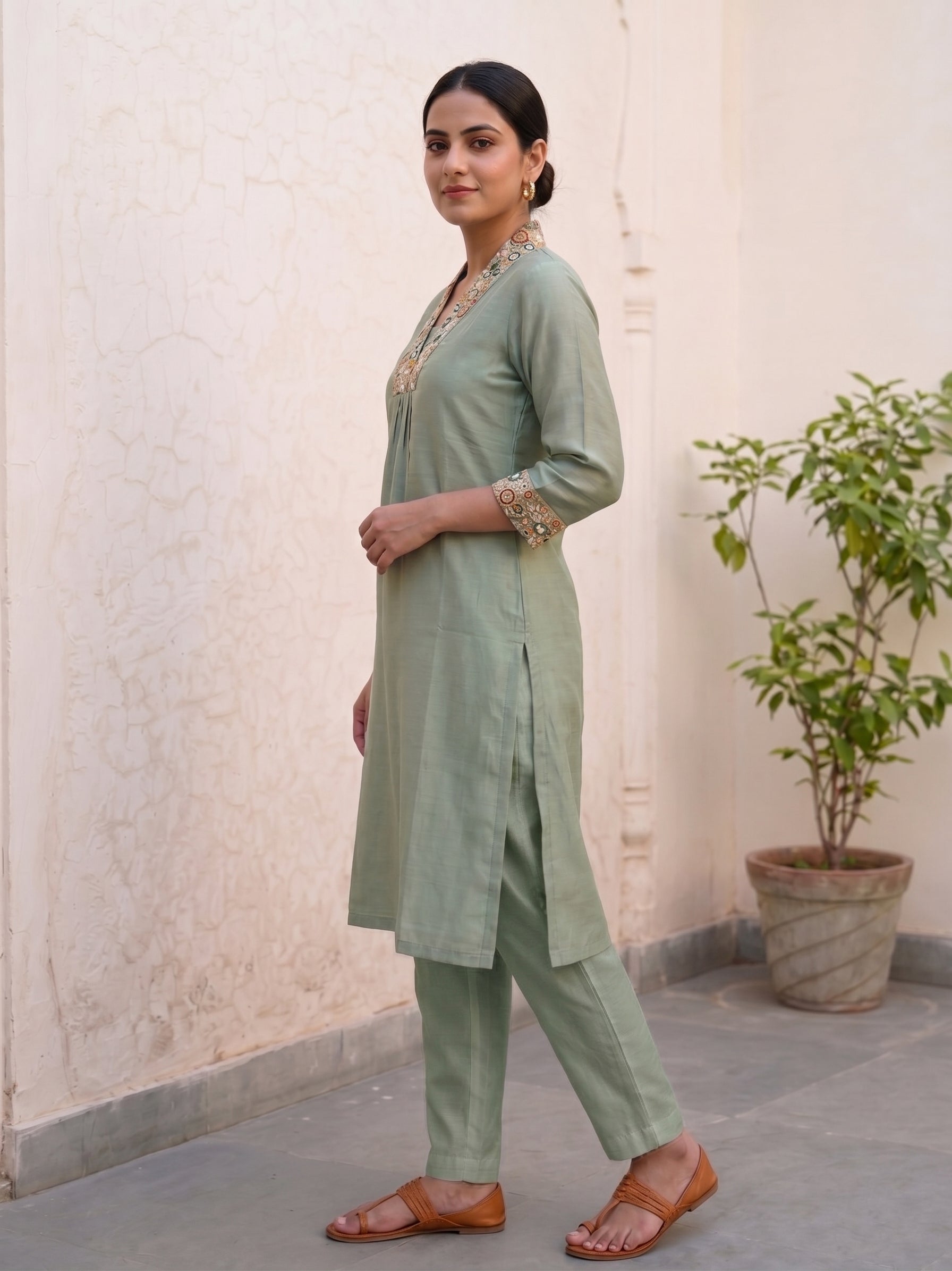 Green kurti