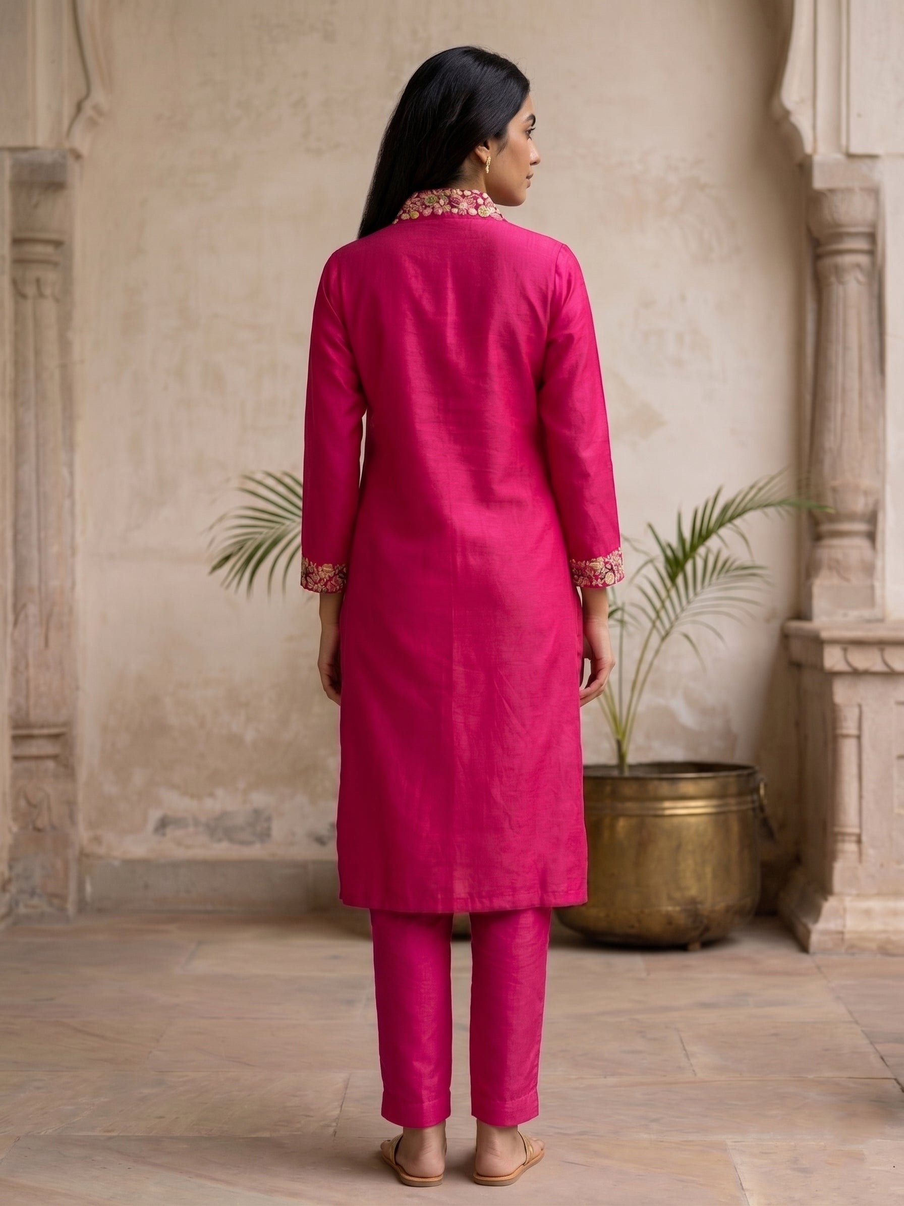 Pink kurti V - neck